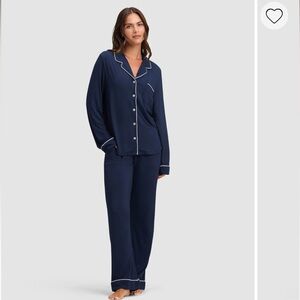NWT Cozy Earth Navy Pajama Set Size Medium